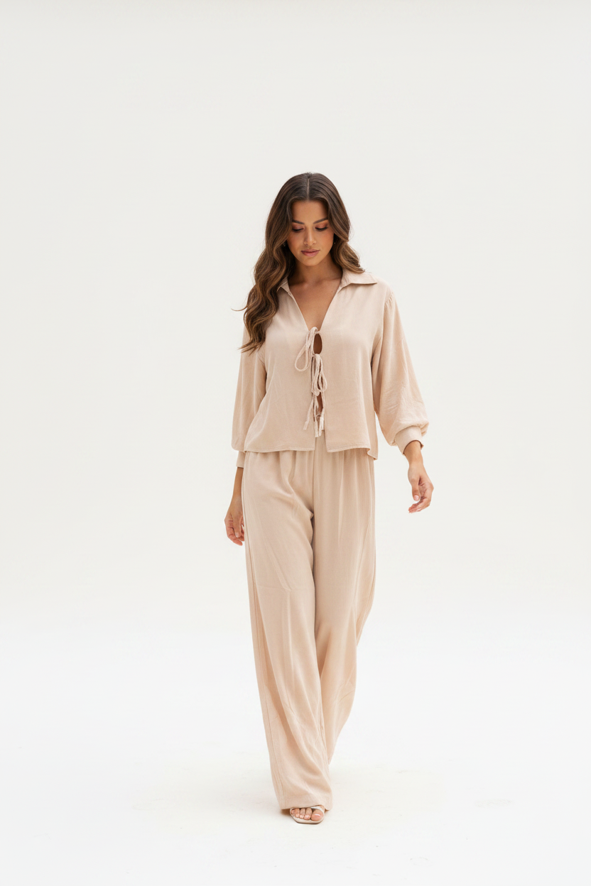 Front Tie Wide-Leg Set — Model Walking | Gloravi