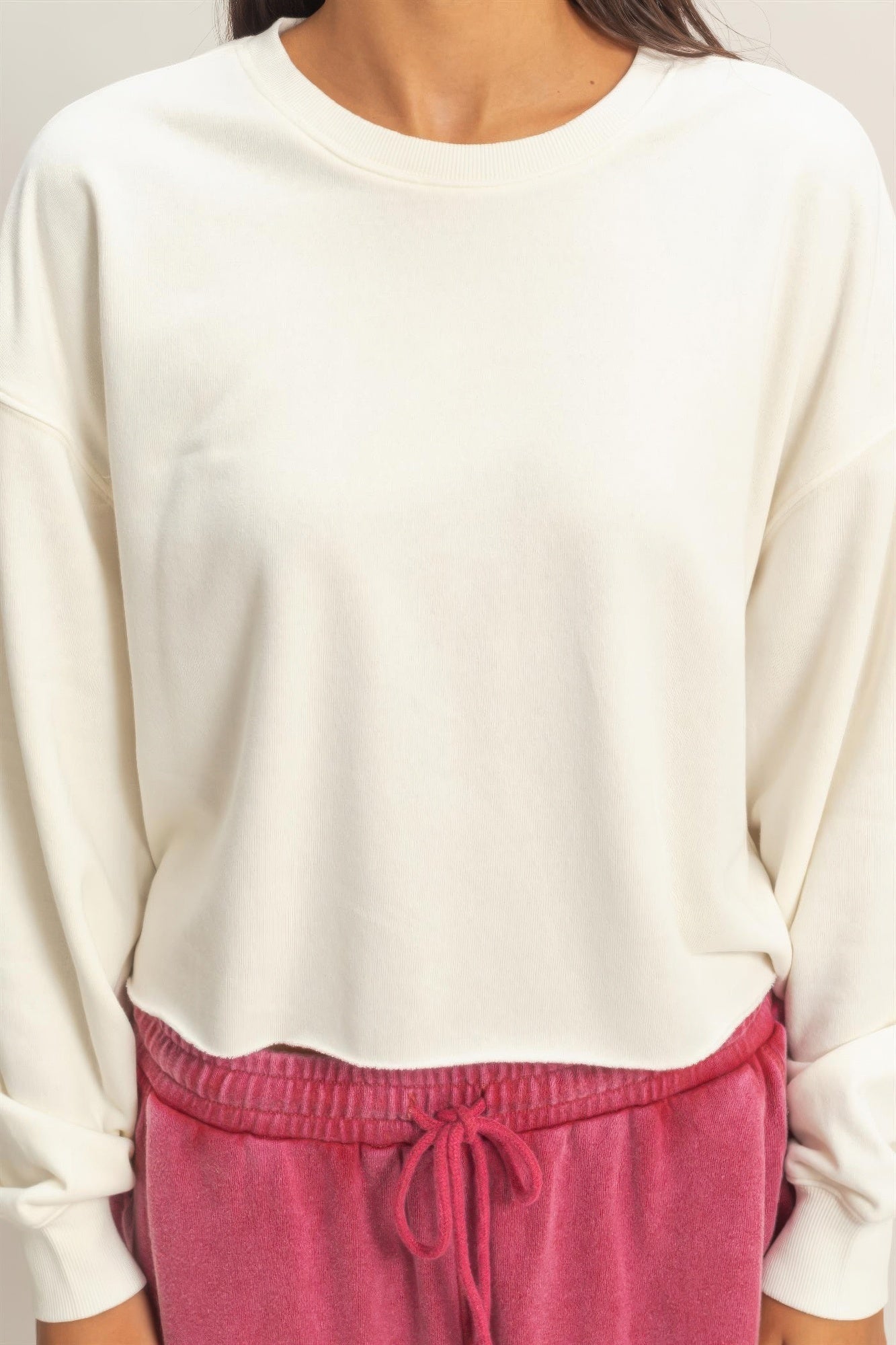 Women's Cropped Mineral Wash Sweatshirt — Detail | Gloravi