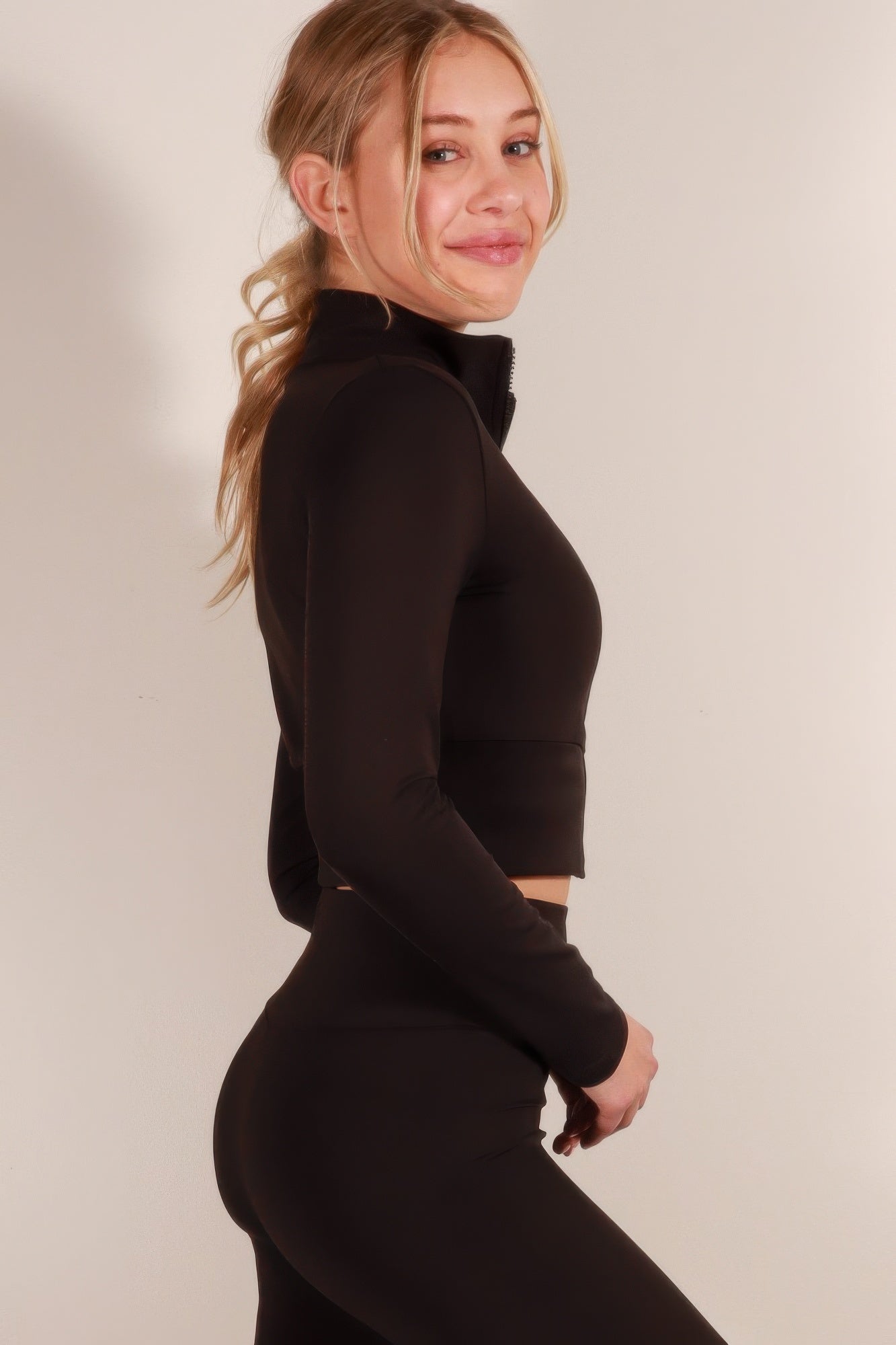 Women's Cropped Zip Up Sports Jacket — Detail | Gloravi