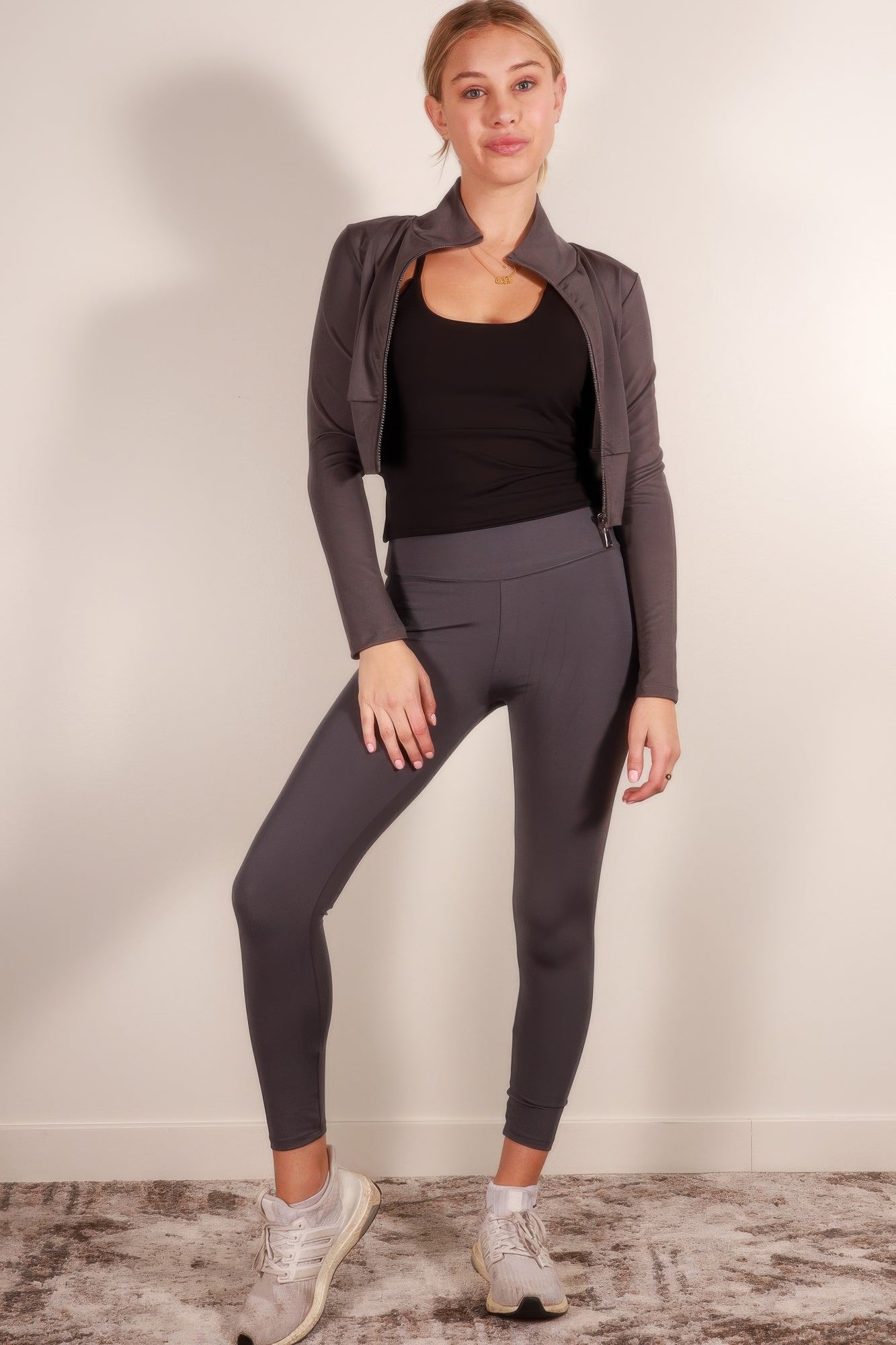 Women's Cropped Zip Up Sports Jacket — Close Up | Gloravi